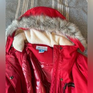 Red Columbia Down Hybrid winter coat XL